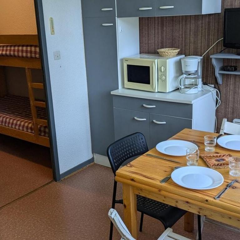 Résidence Le Plein Soleil 2 - Studio 4 personnes, résidence Plein Soleil 2 à ORCIERES-MERLETTE, Alpes du Sud MAE-7574 - Estudio - 6