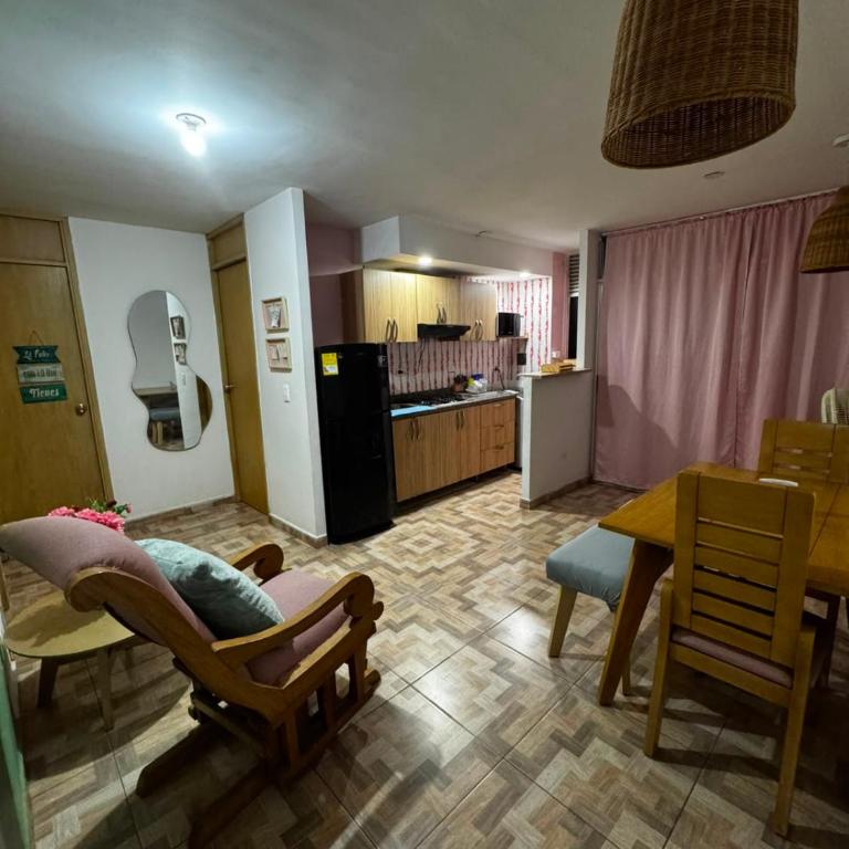 La casita de jo - Three-Bedroom Apartment - 1