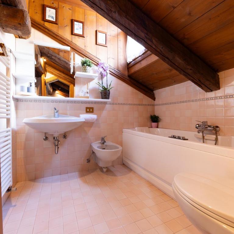 Mansarda Faloria - Una chicca in Corso Italia - Appartamento con 2 Camere da Letto - 8