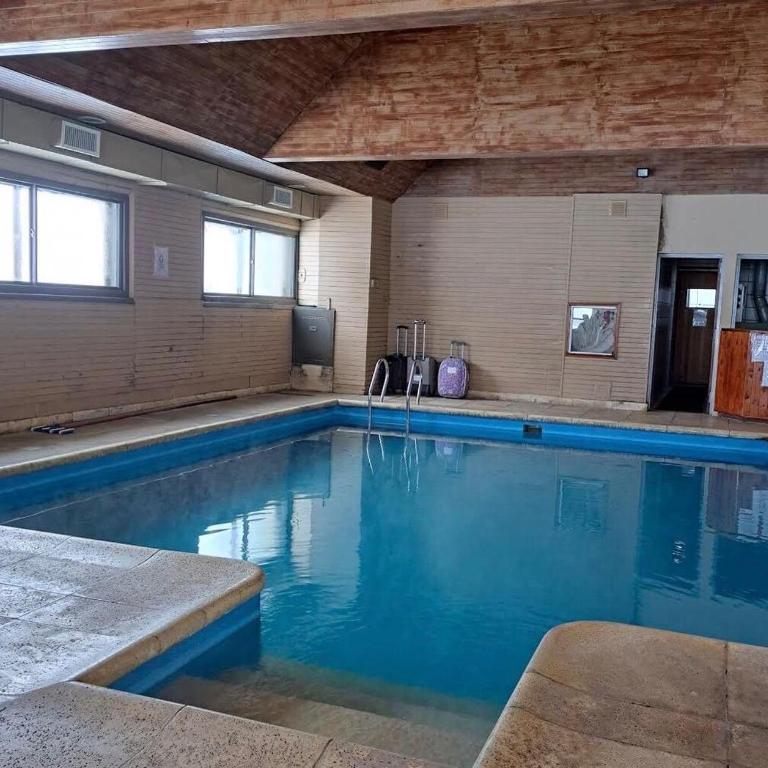 Departamento para 7 personas en Géminis con pileta y sauna - Apartamento - 7