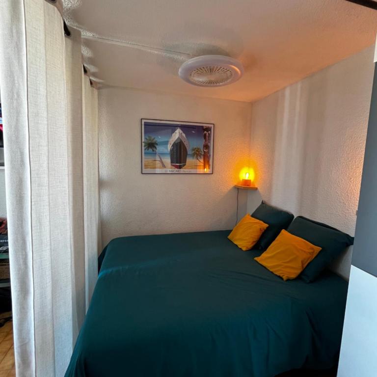 Evasion en Bord de Mer avec Wifi - Two-Bedroom Apartment - 4