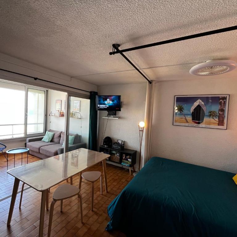 Evasion en Bord de Mer avec Wifi - Two-Bedroom Apartment - 8