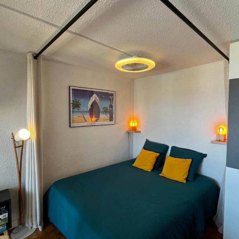 Evasion en Bord de Mer avec Wifi - Two-Bedroom Apartment - 3
