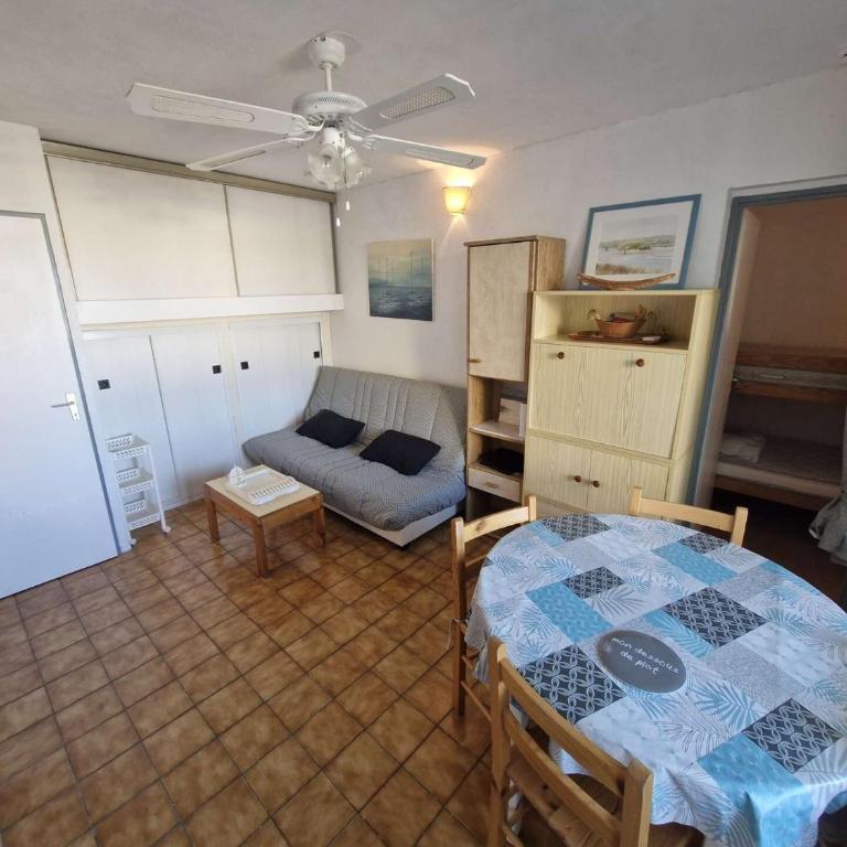 Résidence Terrasses De La Mediterranee 1 - 2 Pièces cabine 6 couchages PORT LEUCATE MAE-4734 - Appartement - 6