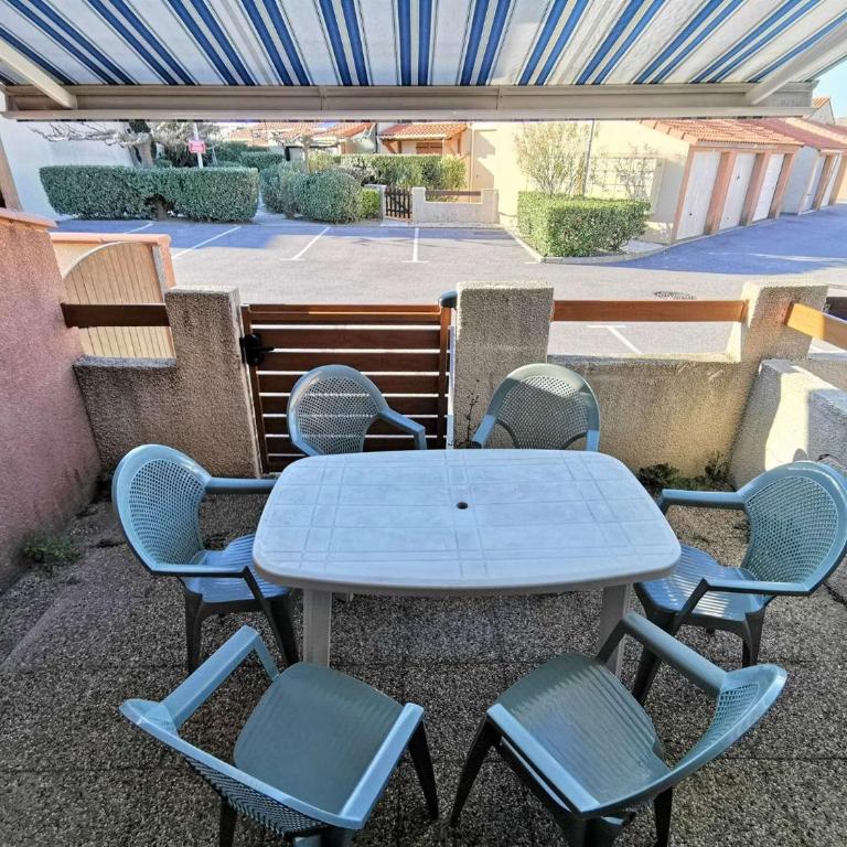 Résidence Maisons De La Plage - Villa deux pièces mezzanine avec terrasse pour 7 personnes à Port Leucate. Réf: 1MPL_162 MAE-6144 - Vacation Home - 2