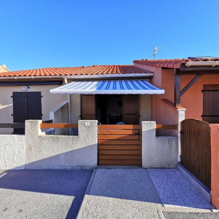 Résidence Maisons De La Plage - Villa deux pièces mezzanine avec terrasse pour 7 personnes à Port Leucate. Réf: 1MPL_162 MAE-6144 - Vacation Home - 16