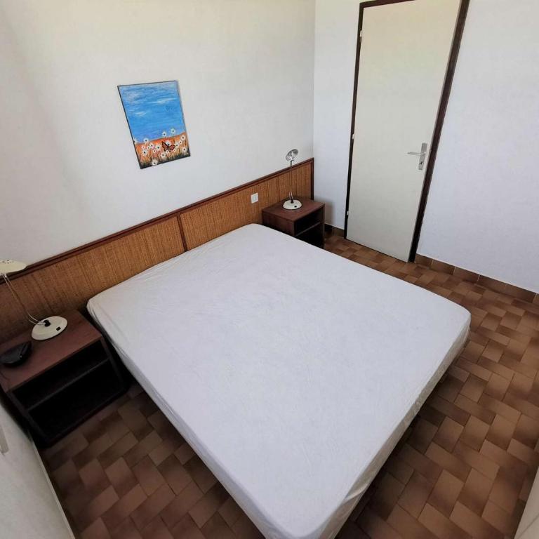 Résidence Les Cyclades - 2 Pièces 4 couchages PORT LEUCATE. Réf: 2CYC_120C MAE-6854 - Appartement - 12
