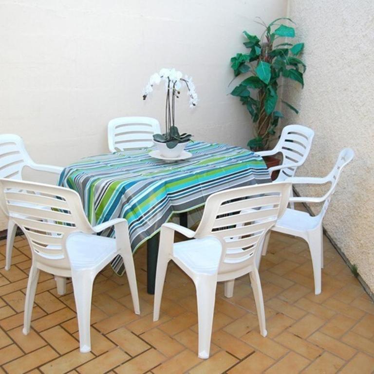 Résidence Rue De La Jonquiere - 4 Pièces 8 couchages PORT LEUCATE MAE-7484 - Appartement - 2