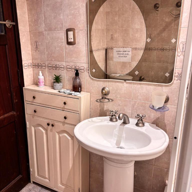 Casa de los Ángeles - Three-Bedroom House - 10