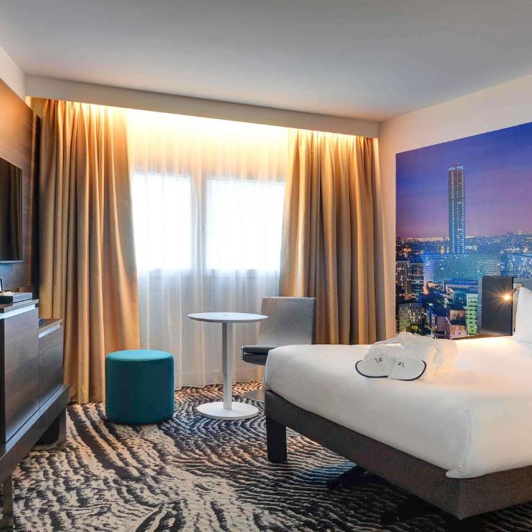 Novotel Paris 14 Porte d'Orléans - Camera Queen Executive con Divano 2 Posti - Vista Parigi - 6