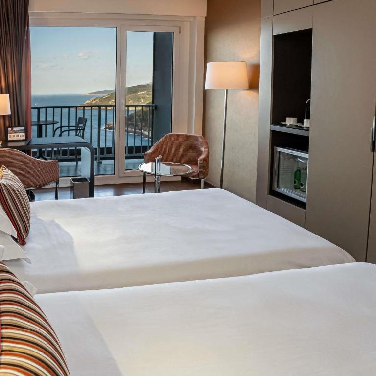Mercure Monte Igueldo - Habitación PrivilÃ¨ge Doble con balcón, vistas al mar y 1 cama doble o 2 individuales. - 6