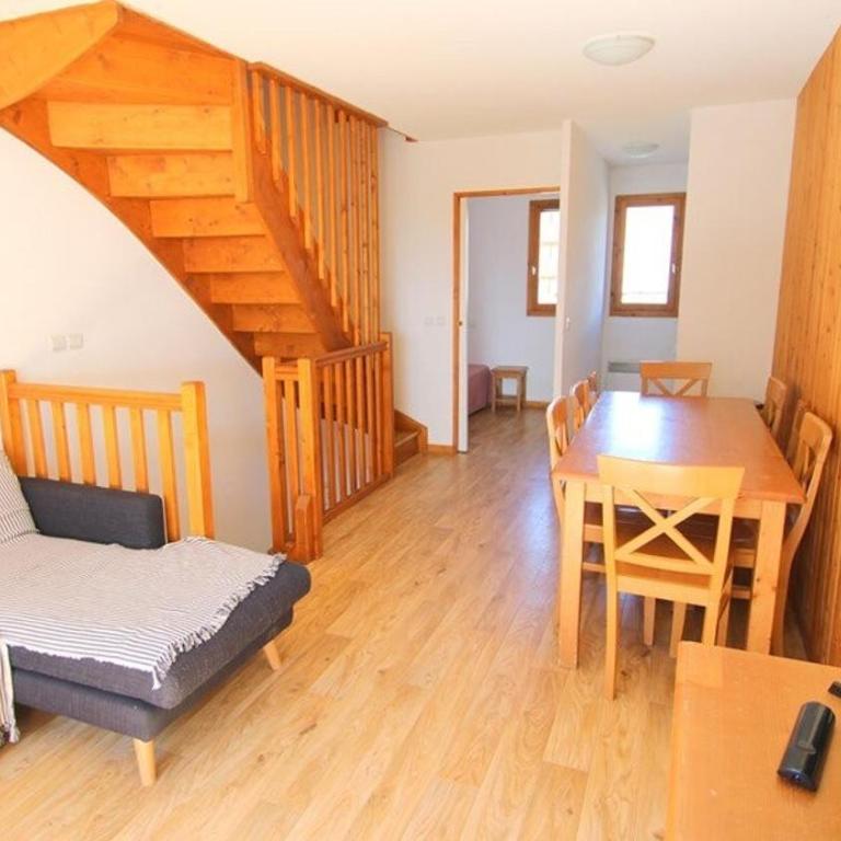 Résidence Parc Aux Etoiles - CH28PAE - CHALET TRIPLEX T5 - TERRASSE - 7 PERS MAE-2104 - Chalet - 3
