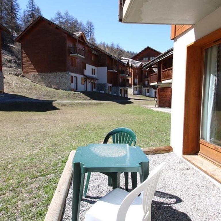 Résidence Parc Aux Etoiles - CH17PAE - CHALET DUPLEX 2 CHAMBRE, TERRASSE ET BALCON MAE-2114 - Chalet - 1