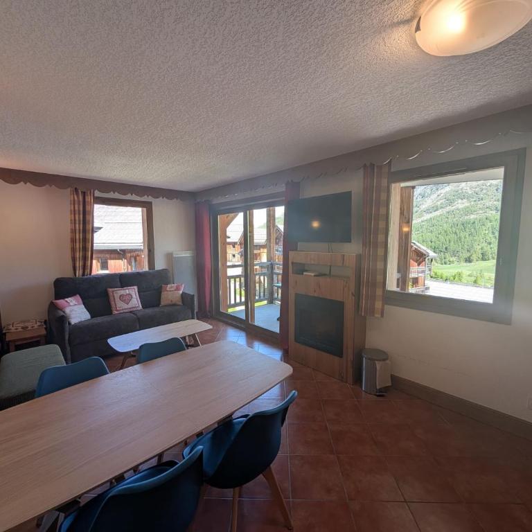 Résidence Les Airelles - appartement plein sud, parking couvert - 50m des pistes MAE-9783 - Appartement - 4