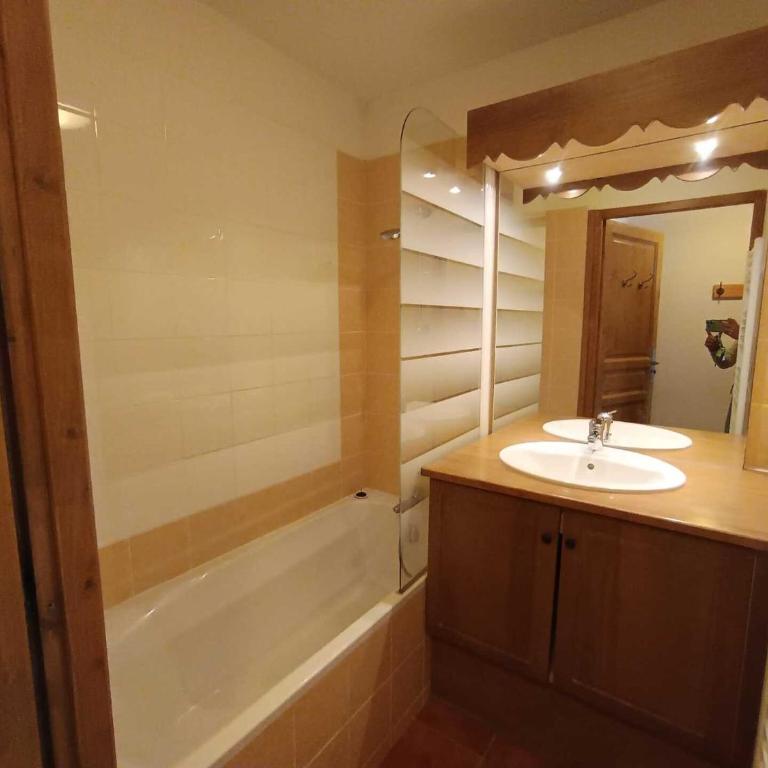Résidence Les Airelles - appartement plein sud, parking couvert - 50m des pistes MAE-9783 - Appartement - 9