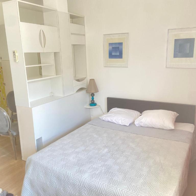 Villa Carthage Superbe jardin piscine et parking gratuit - Villa - 14