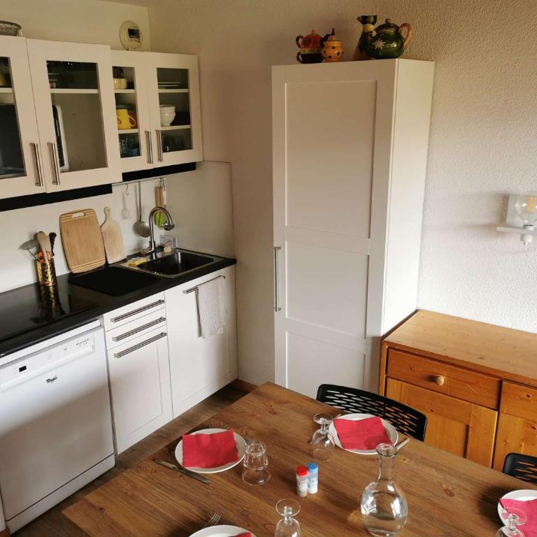Résidence Cheval Blanc - Le Cheval Blanc E32 - Beau 3 pièces avec une vue magnifique MAE-5564 - Appartement - 2