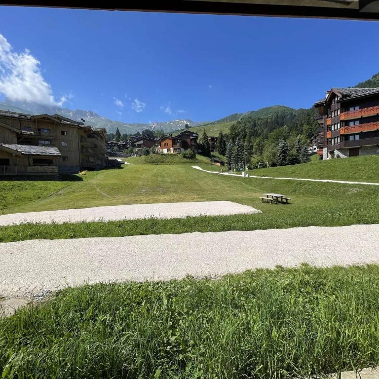 Résidence Valeriane - La Valériane 203 - Très beau 2 pièces avec vue dégagée sur la vallée MAE-1474 - Appartement - 2