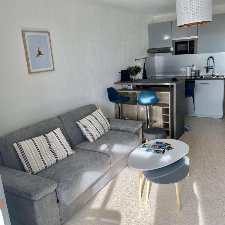 Résidence Porquerolles - Joli T1 à Bandol avec vue petite vue mer MAE-8734 - Studio - 4
