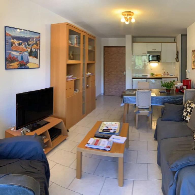 Résidence Olivier - APPARTEMENT FRONT DE MER DANS DOMAINE AVEC PISCINE MAE-8764 - Appartement - 2