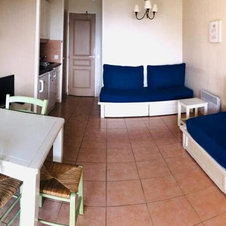 Résidence Rivages - Coquet appartement de type 2 en rez de jardin à Six Fours les Plages MAE-9654 - Appartement - 4