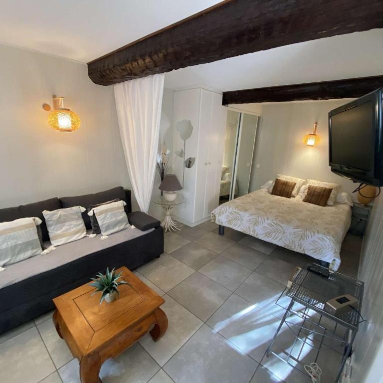 Résidence 665-bandol - Magnifique Rez de villa T1 bis à Bandol MAE-0974 - Maison de Vacances - 2