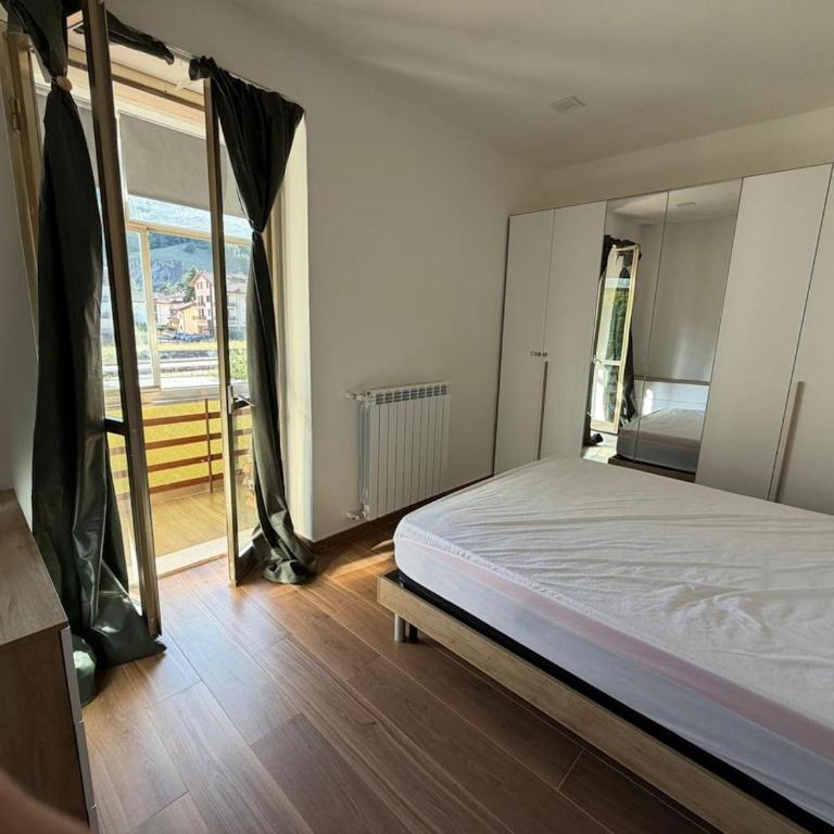 Ricky's home - Three-Bedroom House - 8