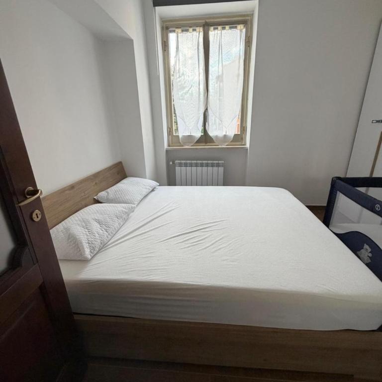 Ricky's home - Three-Bedroom House - 9