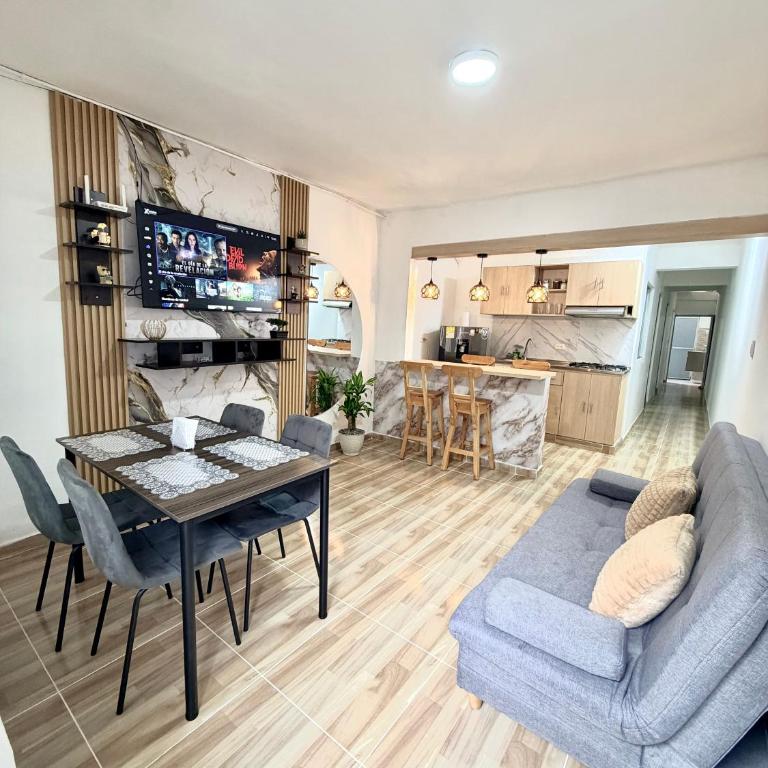 Alojamiento a 10 minutos del complejo acuático - Piscinas olímpicas de Ibagué - Apartamento de 3 dormitorios - 1