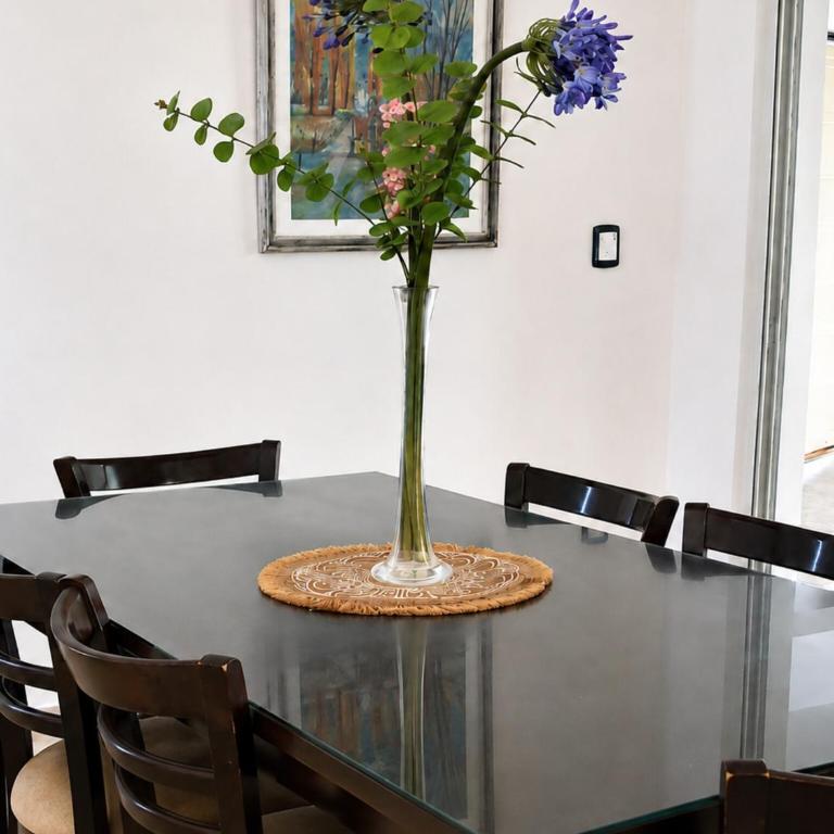Casa para Familias con Pileta a 5 min del Centro - Four-Bedroom House - 17