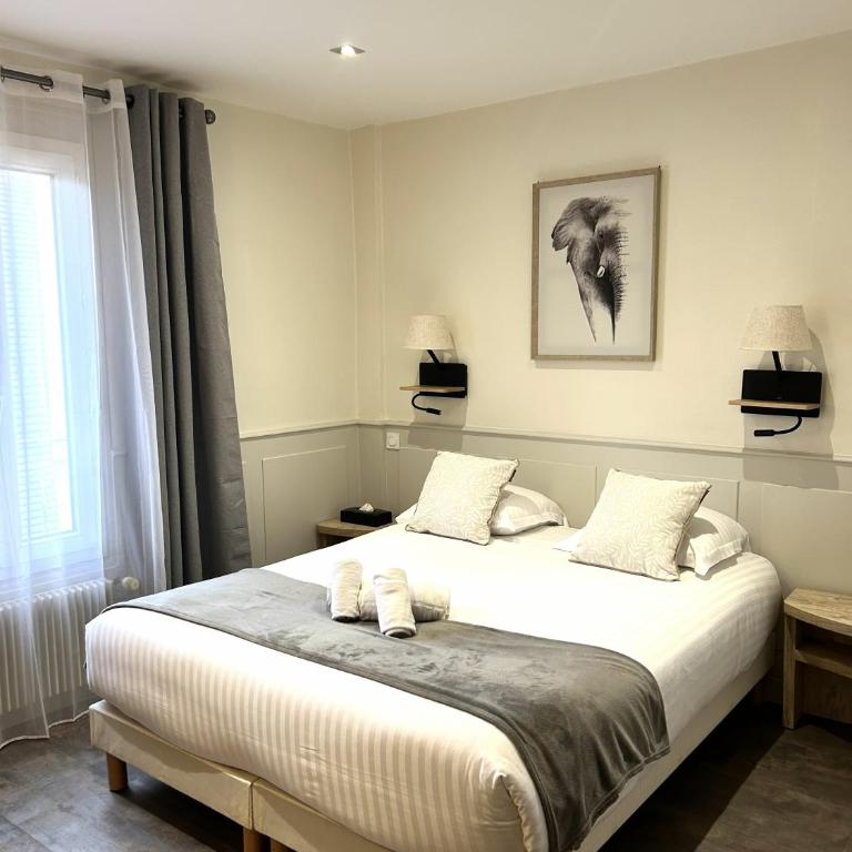 Hôtel Saint Albert - Chambre Supérieure Lit Queen-Size - 4