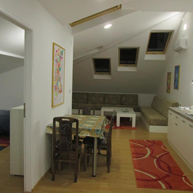 Beograd Admiral Apartments - Potkrovlje - 6