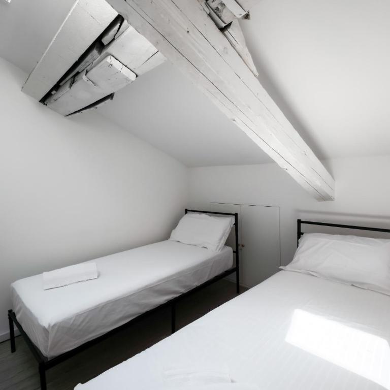 Navigli - Porta Genova Apartments - Three-Bedroom Apartment - High Floor - 2