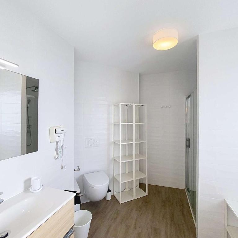 Résidence Roof Top - Appartement T4 4 pour l'accueil de 6 personnes à 200m des plages MAE-0911 - Appartement - 9