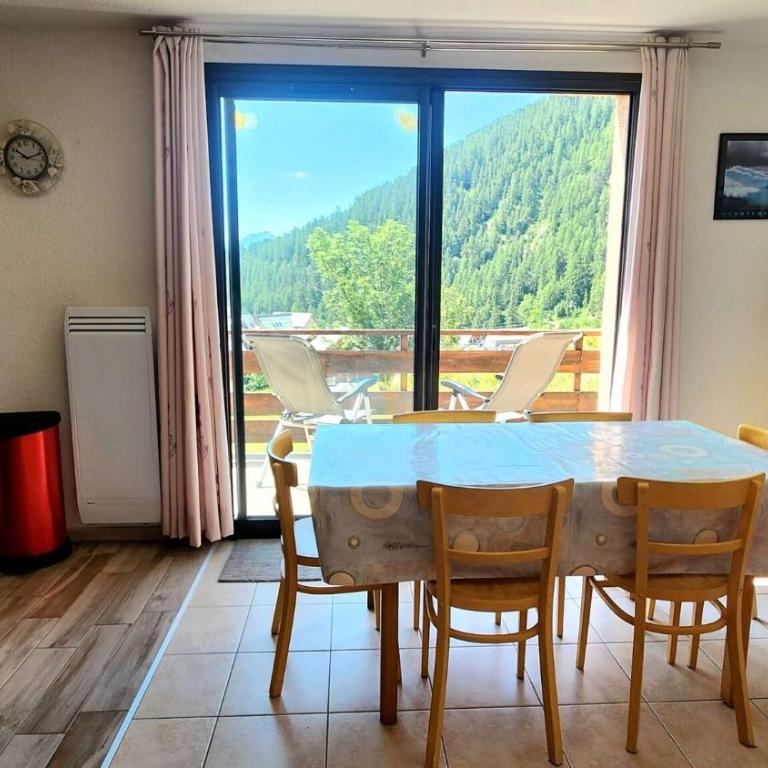 Résidence Oucanes - Superbe T3 avec accès direct aux pistes de Réallon OUC7 MAE-8401 - Appartement - 3