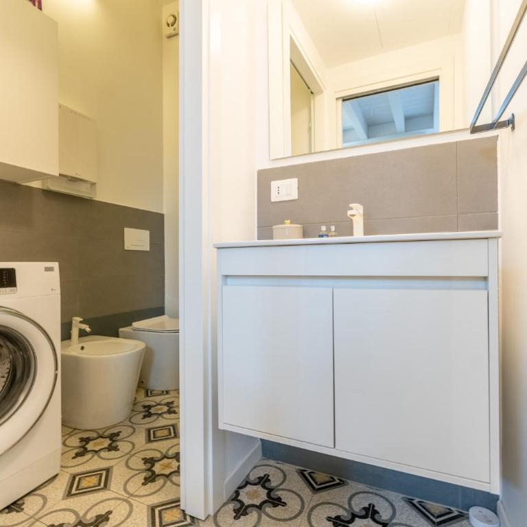 Navigli - Porta Genova Apartments - Deluxe One-Bedroom Apartment - 6