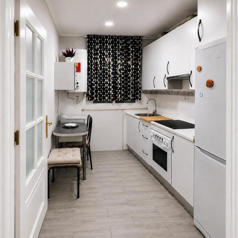 Apartamento renovado y tranquilo, 2 dormitorios bien comunicado con el centro de Madrid - Appartement 2 Pièces - 11