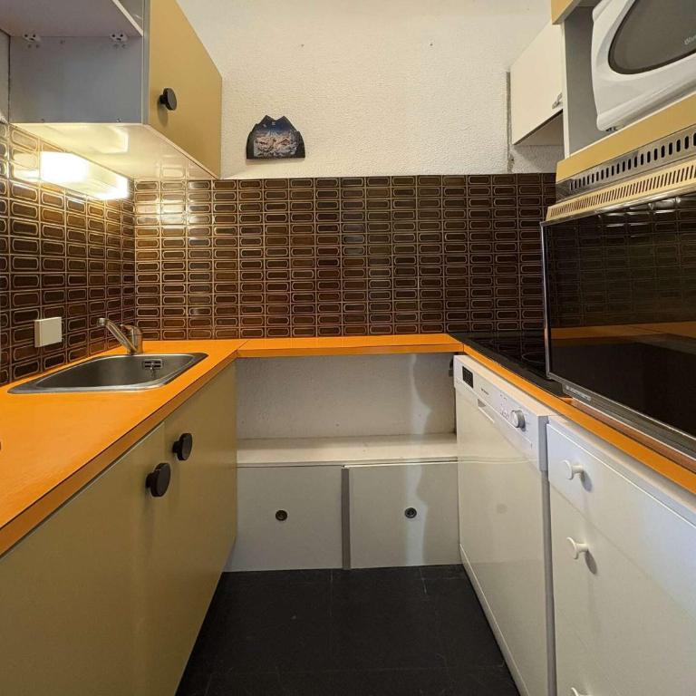 Résidence Le Belvedere - GRAND STUDIO 6 PERSONNES CENTRE STATION MAE-2853 - Estudio - 5