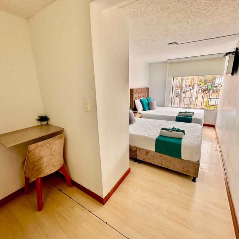 Hotel Batan-127 - Habitación Doble con baño privado - 2 camas - 17