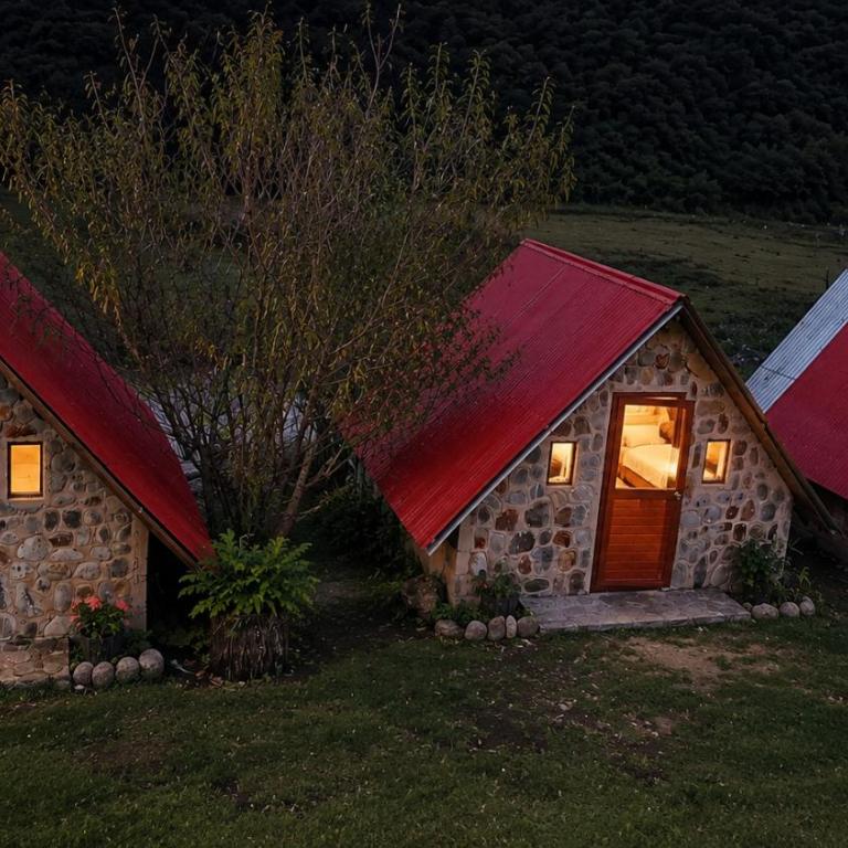 Ebenezer Salkantay Huts - Twin Room - 3