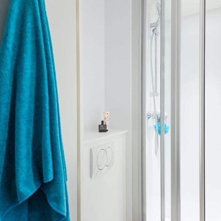 hotelF1 Paris Saint Denis Université - Chambre Cabrio avec Salle de Bains Privative - 8