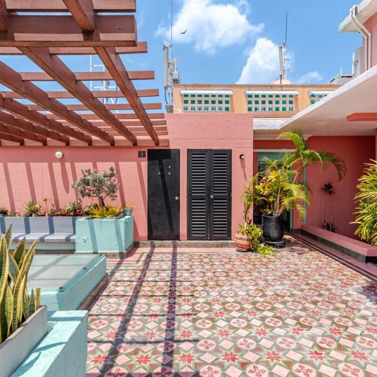 My Virtual Stay, Vantech - Classic One-Bedroom Apartment with King Bed - 11