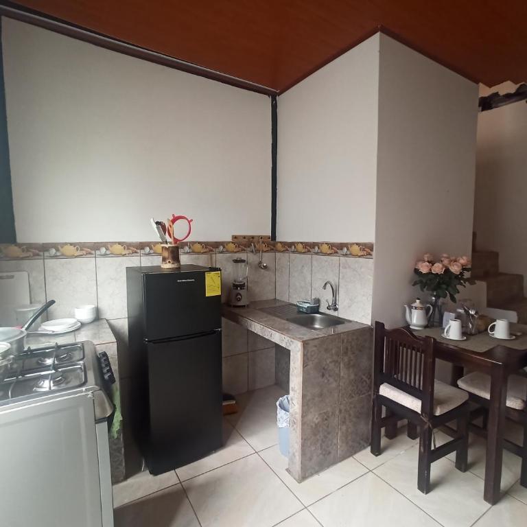 Lindo Departamento Rústico con Balcón - Apartamento de 2 dormitorios con balcón - 13