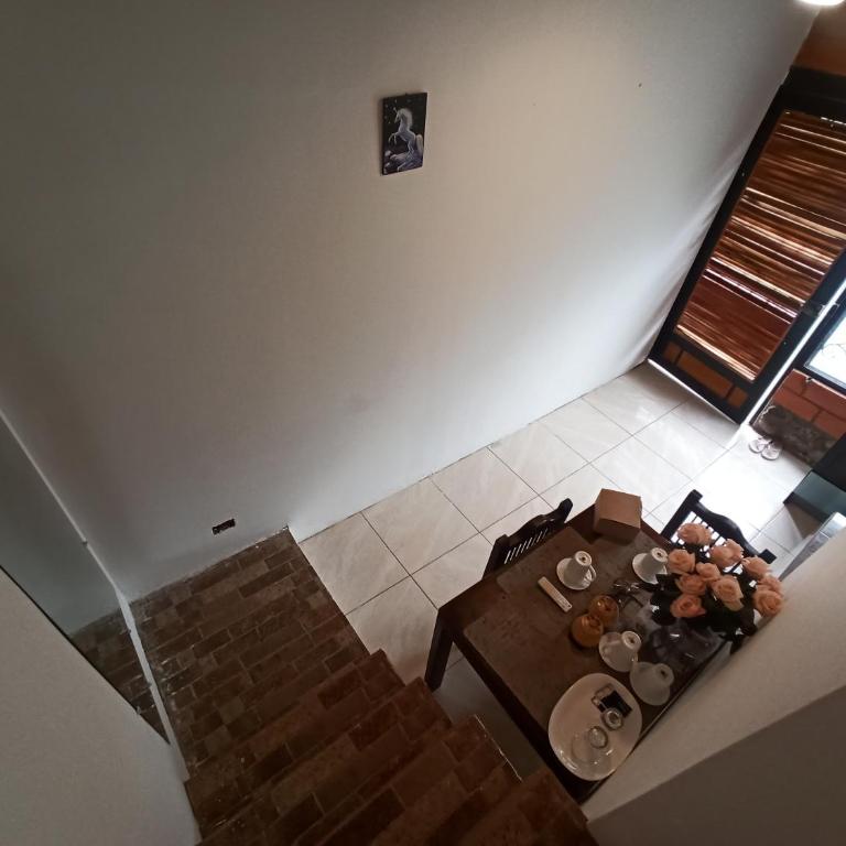 Lindo Departamento Rústico con Balcón - Apartamento de 2 dormitorios con balcón - 12