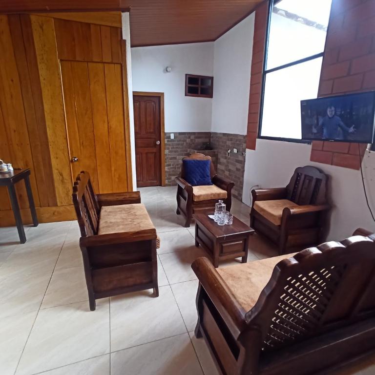 Lindo Departamento Rústico con Balcón - Apartamento de 2 dormitorios con balcón - 4
