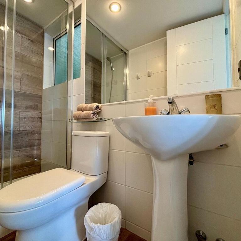 Frente a Playa Cochoa con piscina climatizada - Apartamento - 10