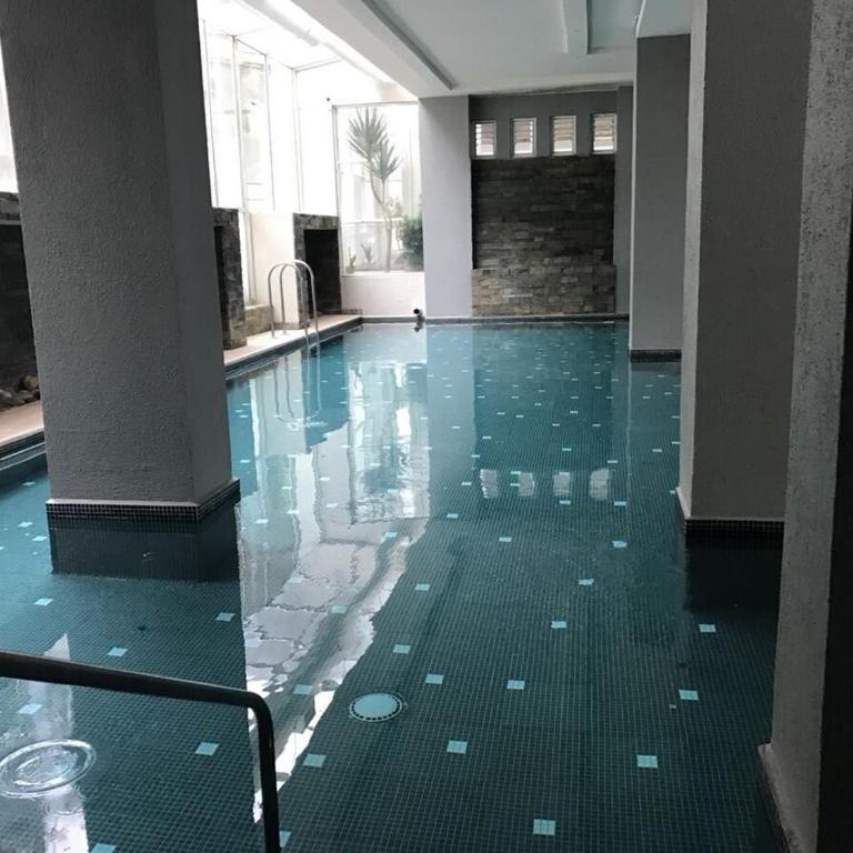 Frente a Playa Cochoa con piscina climatizada - Apartamento - 36