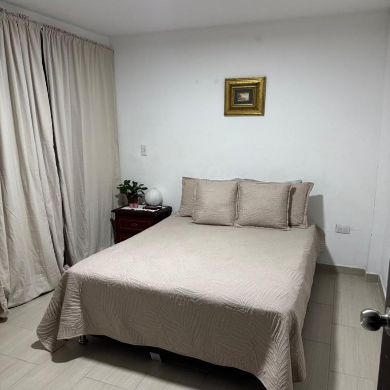 Hermosa habitación privada zona vip medellin - Habitación Doble - 1