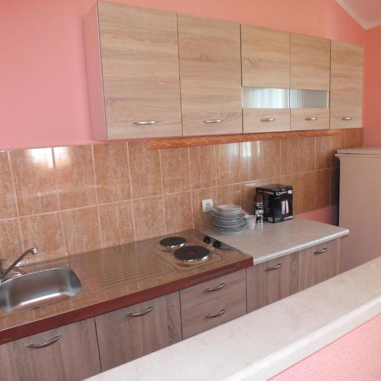 Apartments Trsteno 1 - One-Bedroom Apartment with Terrace and Sea View - 14