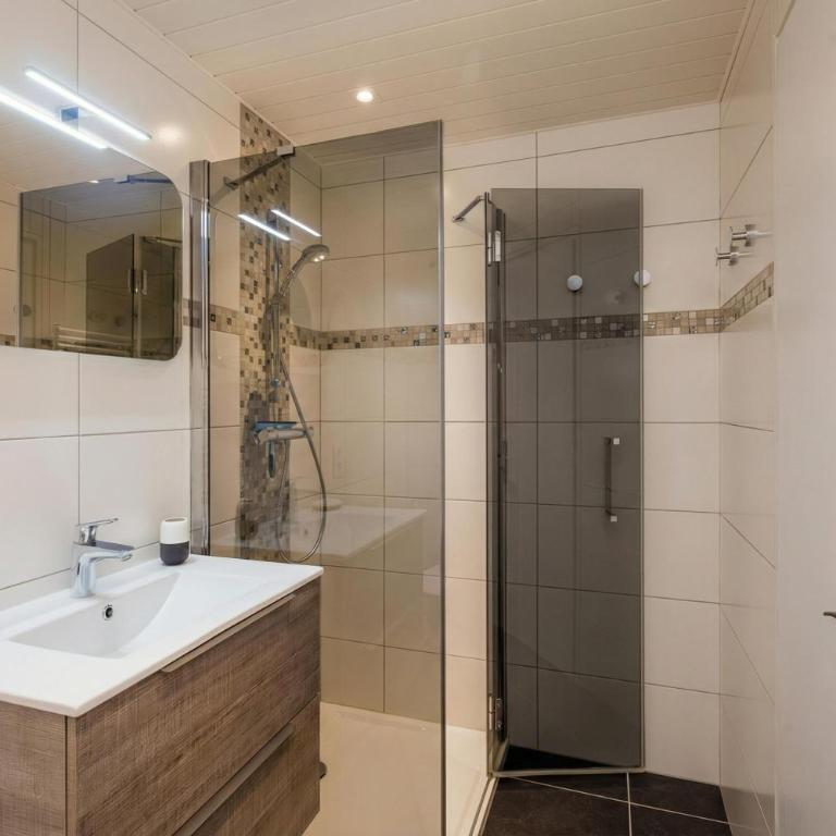 Résidence le Chardonnet G 1BR for 4 w/Shared Pool & panoramic views - Happy Rentals - Apartamento con balcón - 18